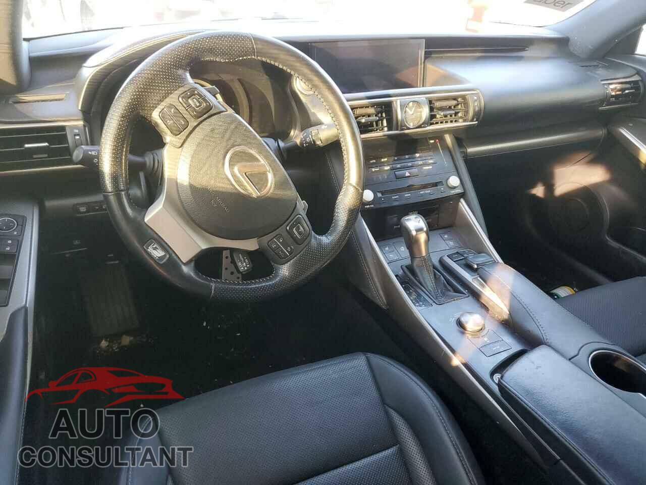 LEXUS IS 2017 - JTHBE1D27H5030444