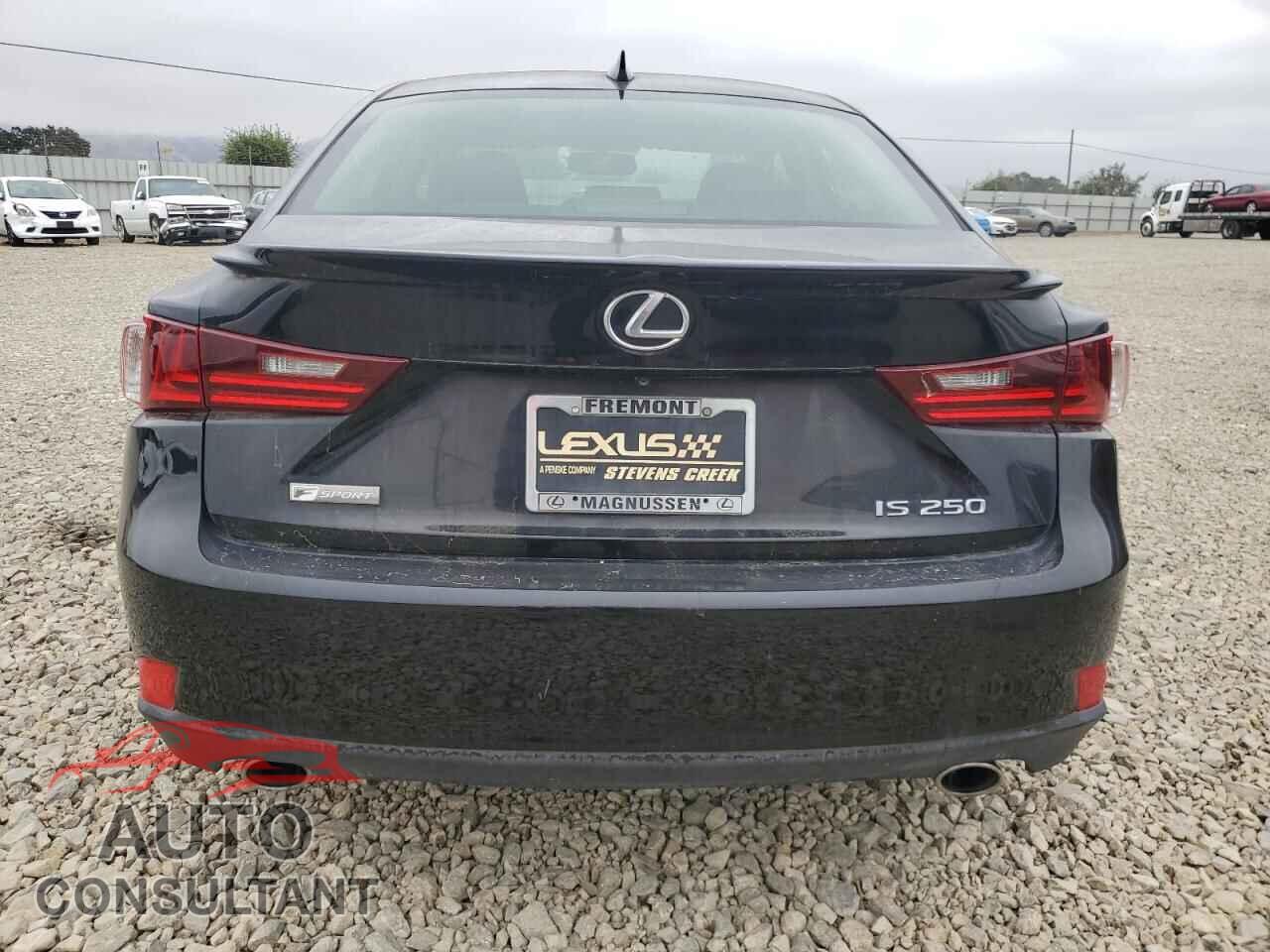 LEXUS IS 2014 - JTHBF1D21E5016774