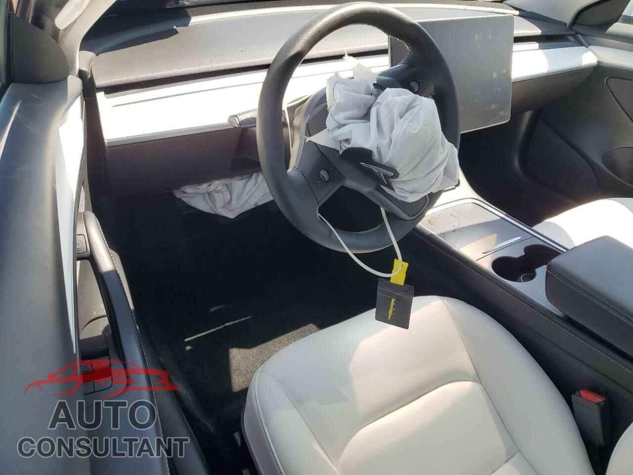 TESLA MODEL 3 2021 - 5YJ3E1EAXMF058873