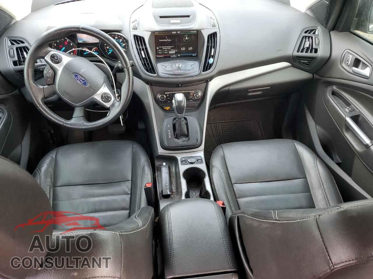 FORD ESCAPE 2015 - 1FMCU0GX3FUC03773