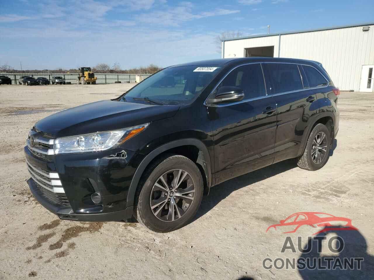 TOYOTA HIGHLANDER 2018 - 5TDBZRFH4JS891649