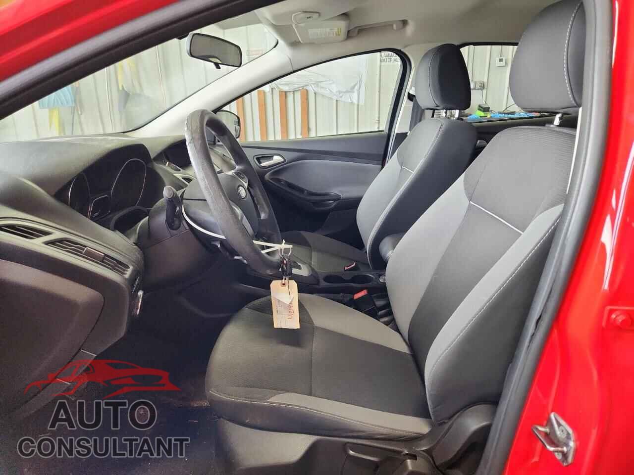 FORD FOCUS 2013 - 1FADP3F22DL243018