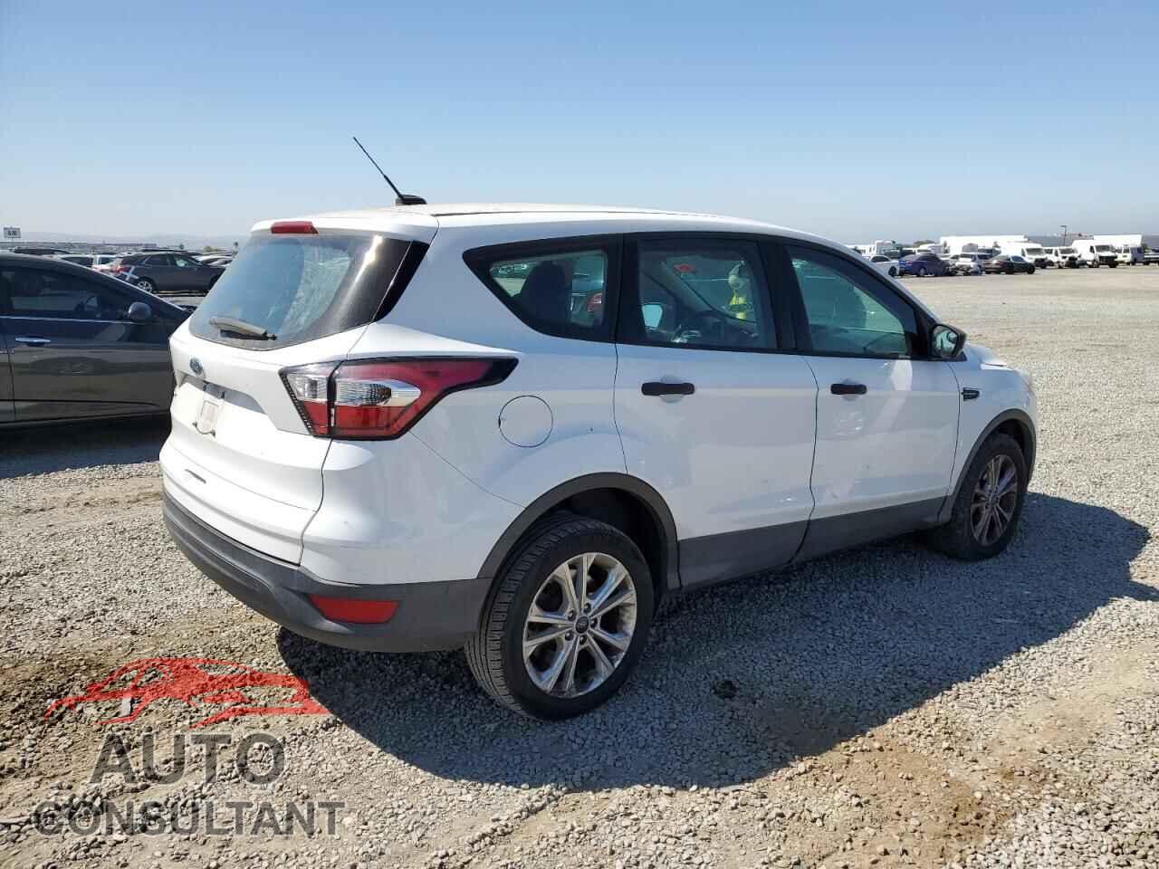FORD ESCAPE 2017 - 1FMCU0F79HUE09166