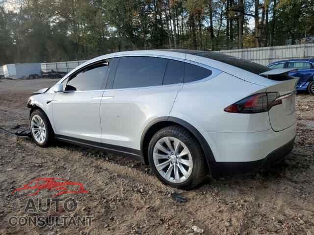 TESLA MODEL X 2020 - 5YJXCBE21LF240210