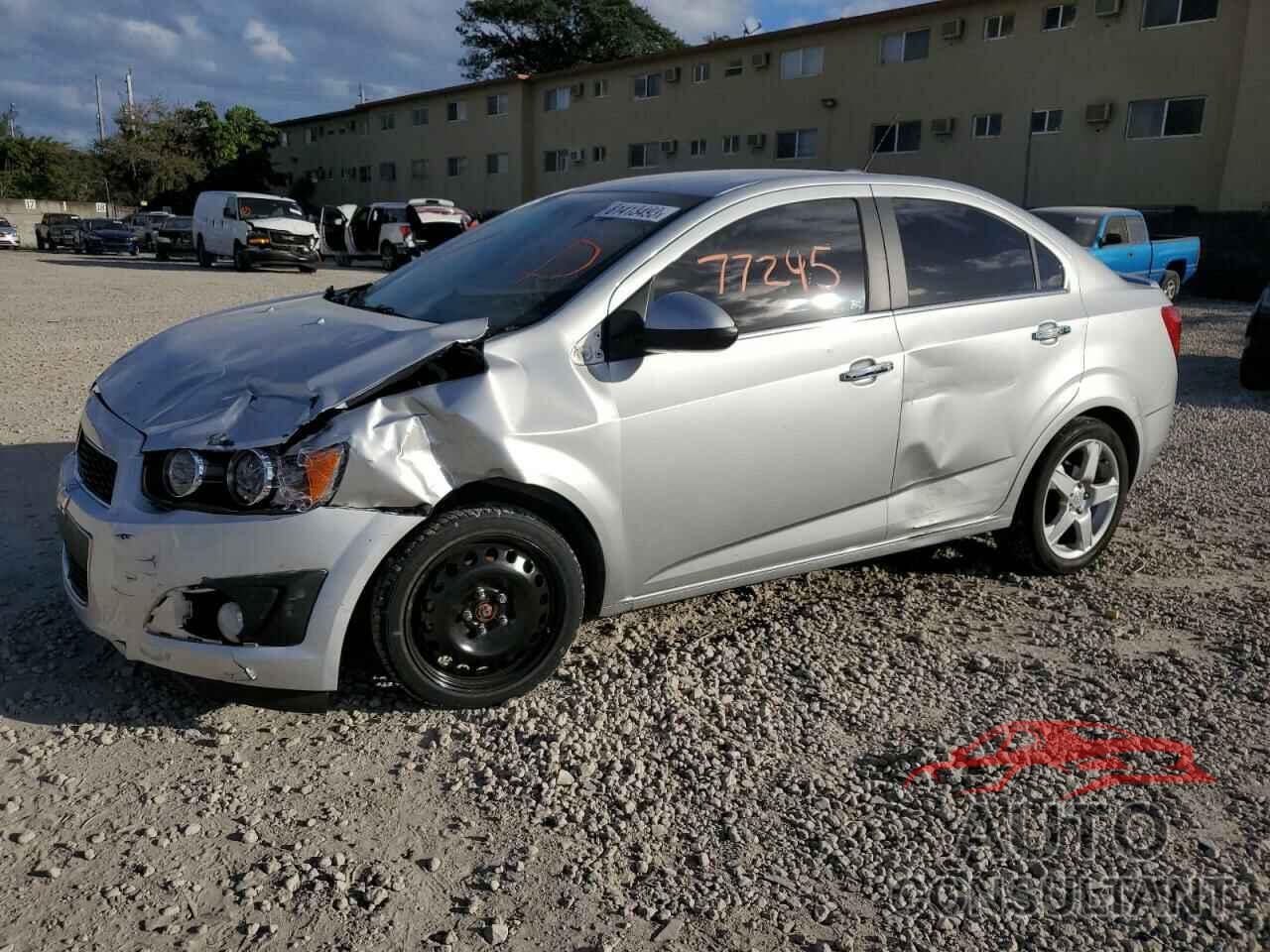 CHEVROLET SONIC 2016 - 1G1JE5SB7G4134307