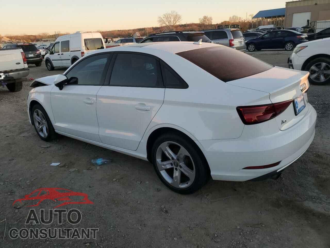 AUDI A3 2017 - WAUB8GFF0H1070042
