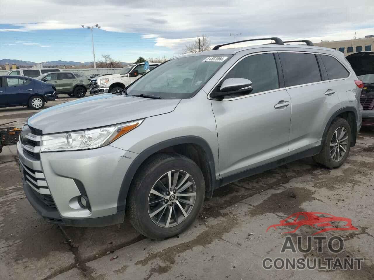 TOYOTA HIGHLANDER 2019 - 5TDJZRFH1KS570438