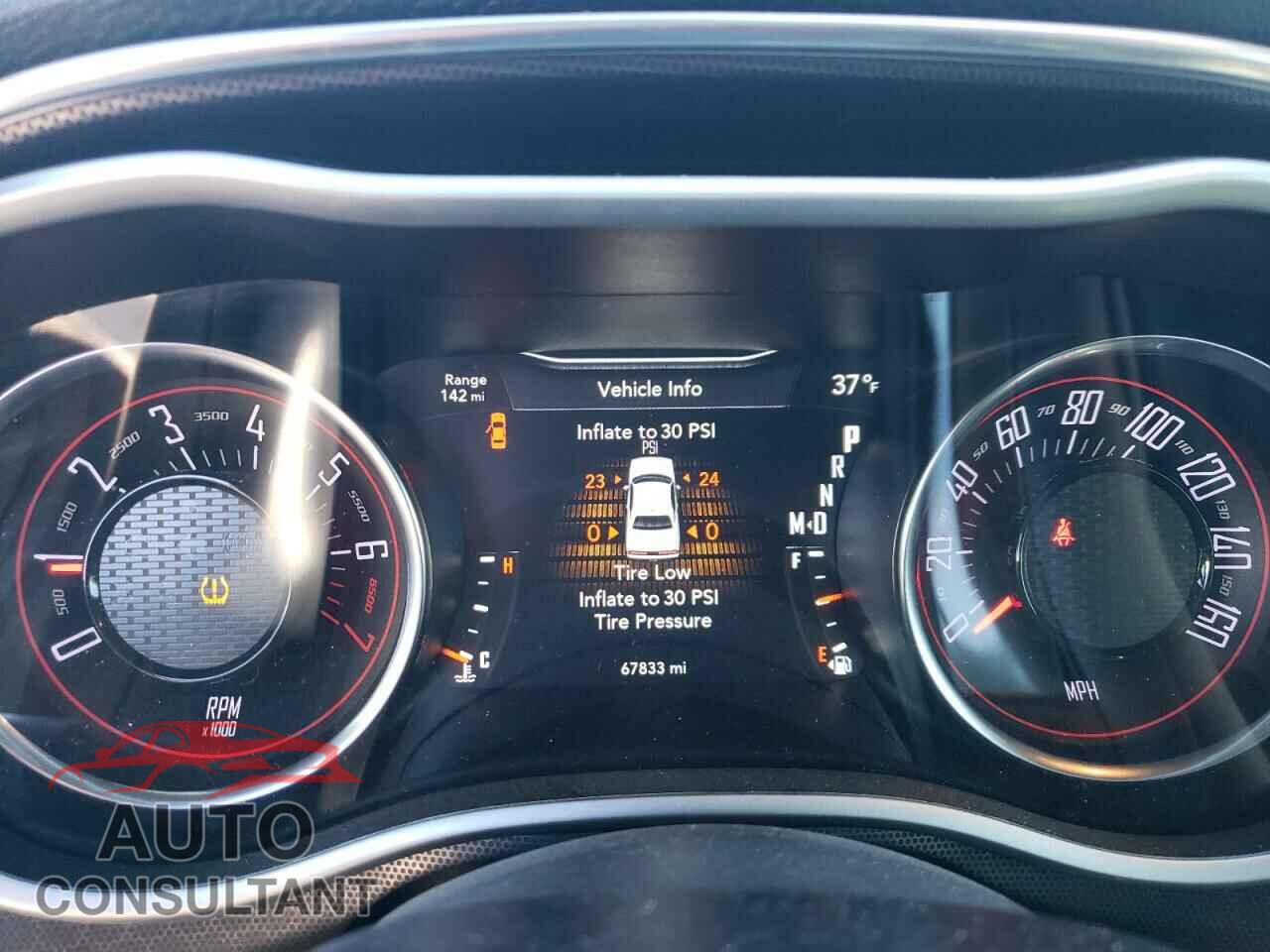 DODGE CHALLENGER 2017 - 2C3CDZGG1HH589385