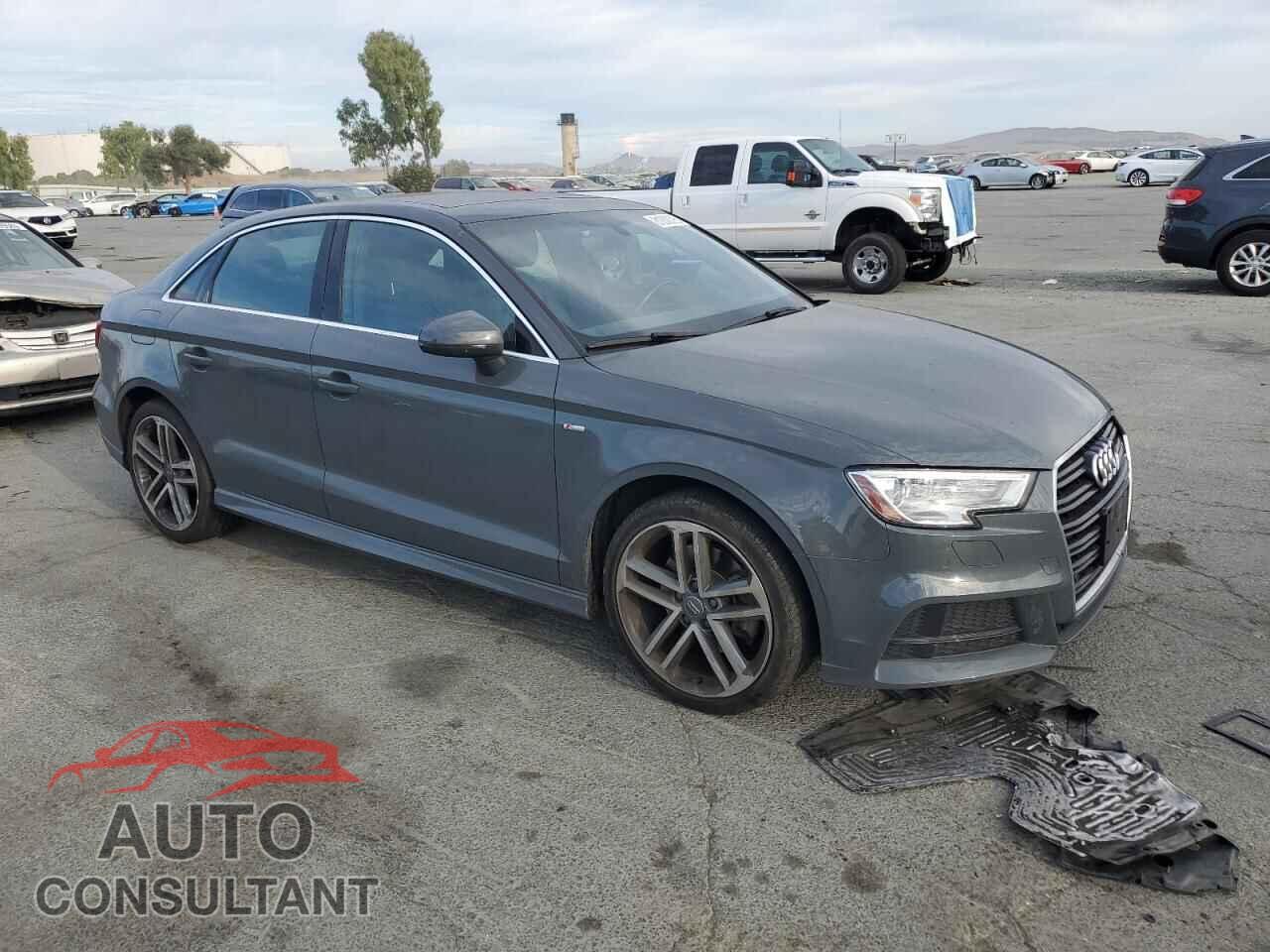 AUDI A3 2017 - WAUGUGFF3H1038381