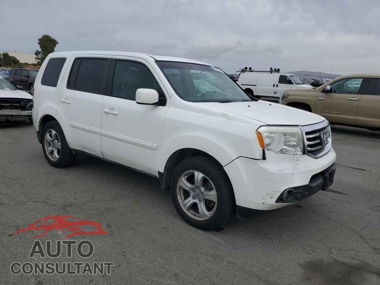 HONDA PILOT 2015 - 5FNYF4H5XFB003586