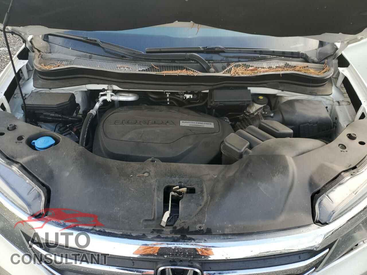 HONDA PILOT 2017 - 5FNYF6H73HB005602