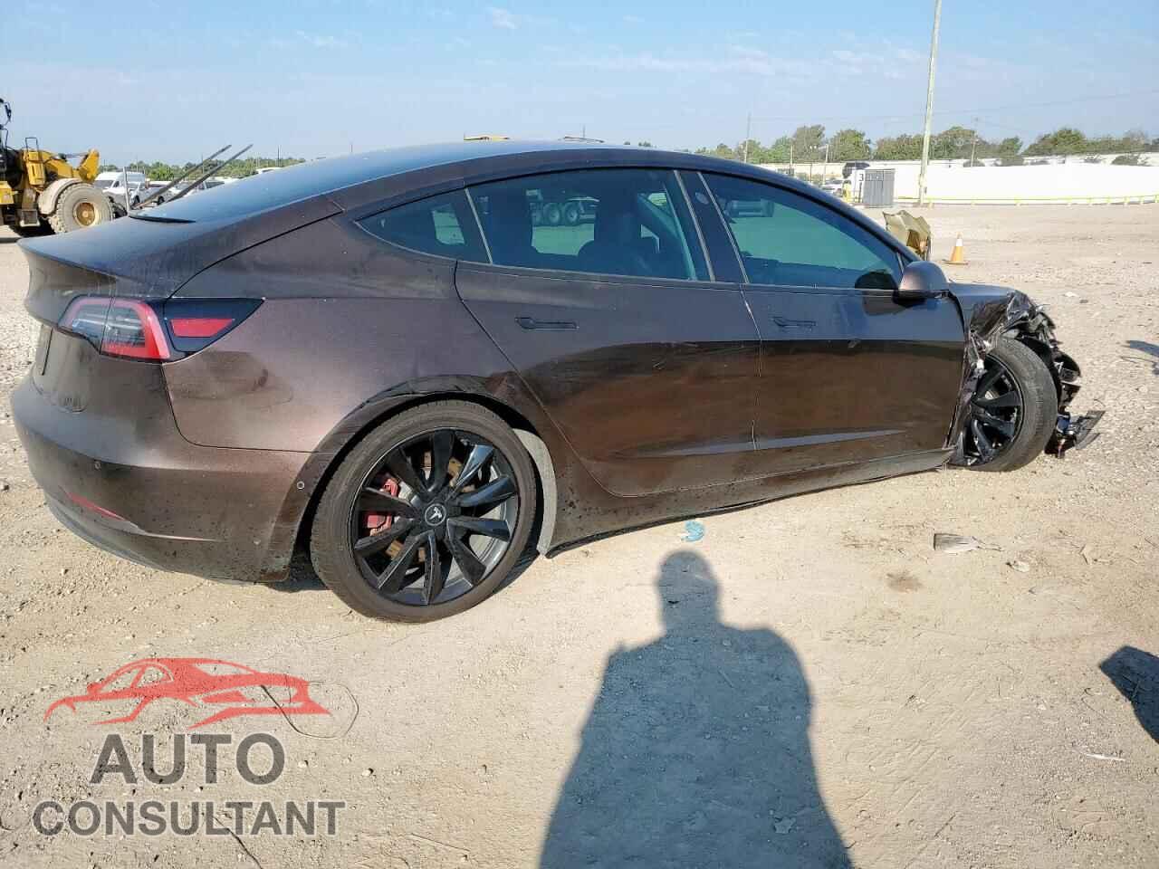 TESLA MODEL 3 2019 - 5YJ3E1EB2KF543126