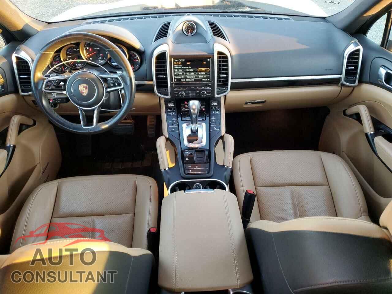 PORSCHE CAYENNE 2016 - WP1AA2A27GLA00405