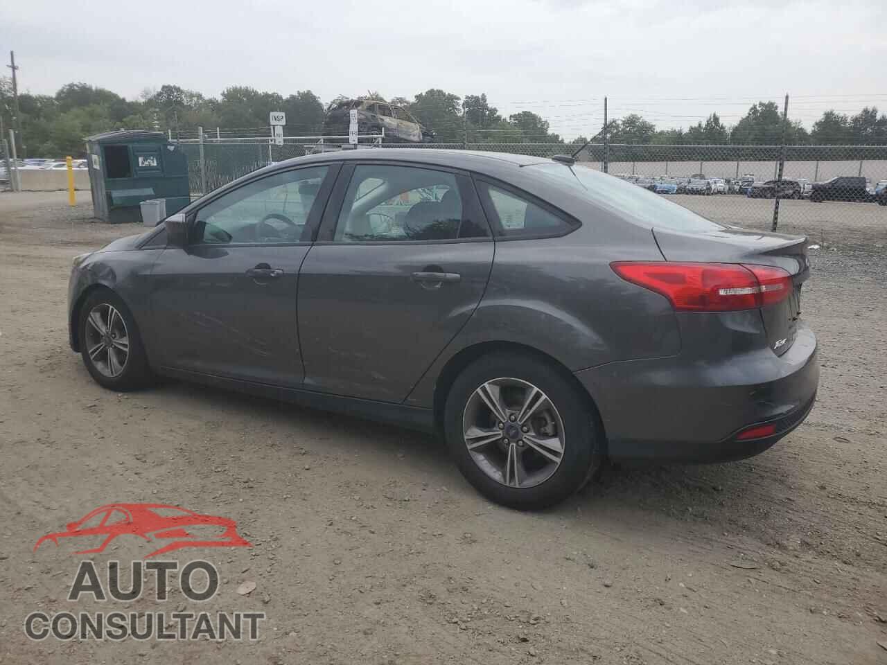 FORD FOCUS 2018 - 1FADP3FE8JL256717
