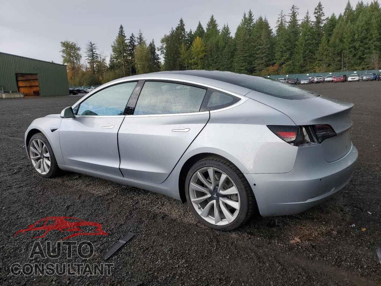 TESLA MODEL 3 2018 - 5YJ3E1EB4JF069355