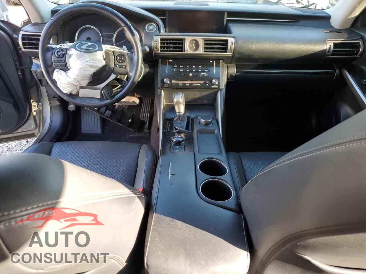 LEXUS IS 2014 - JTHBF1D21E5040346