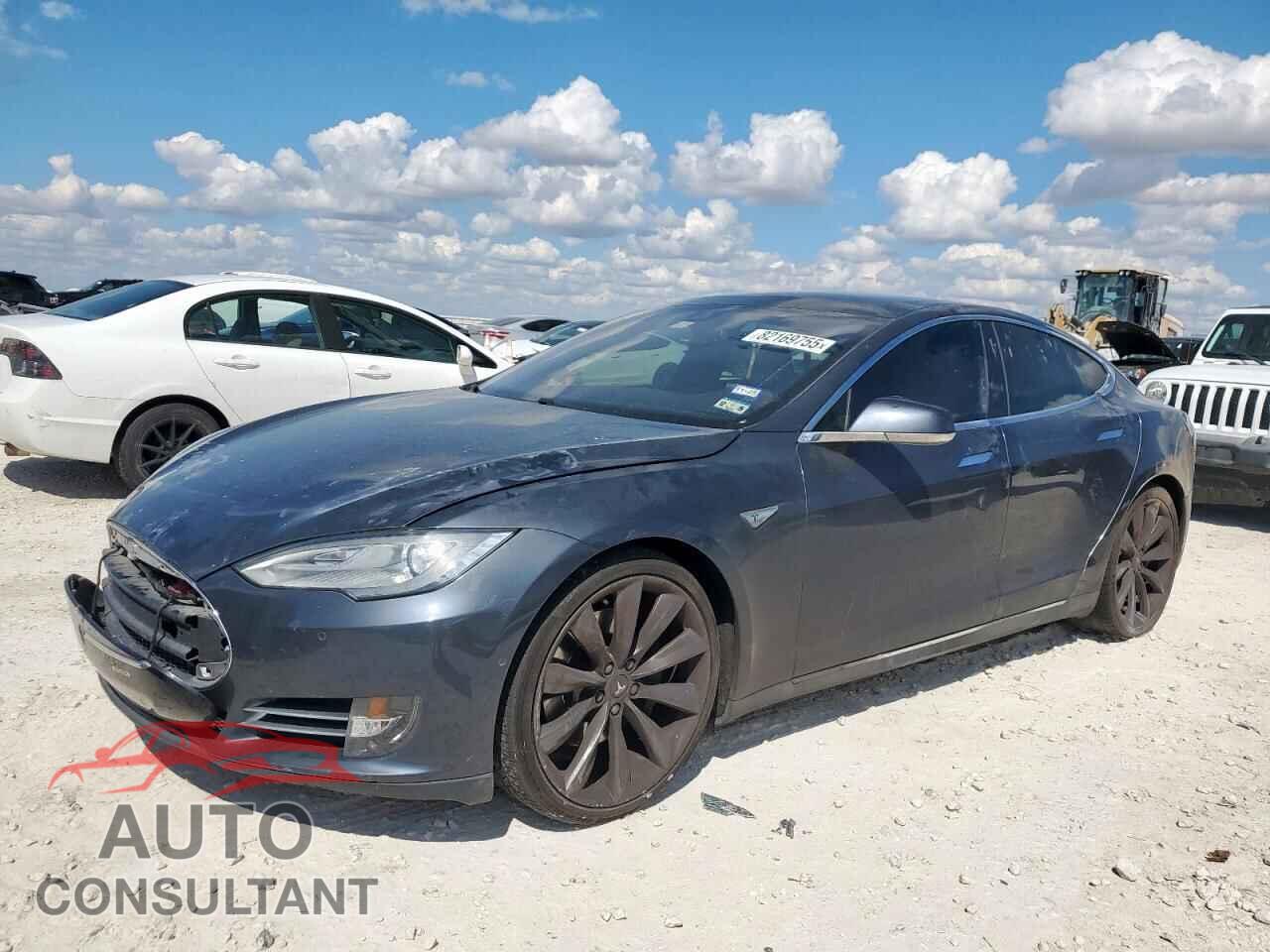 TESLA MODEL S 2014 - 5YJSA1H15EFP63388