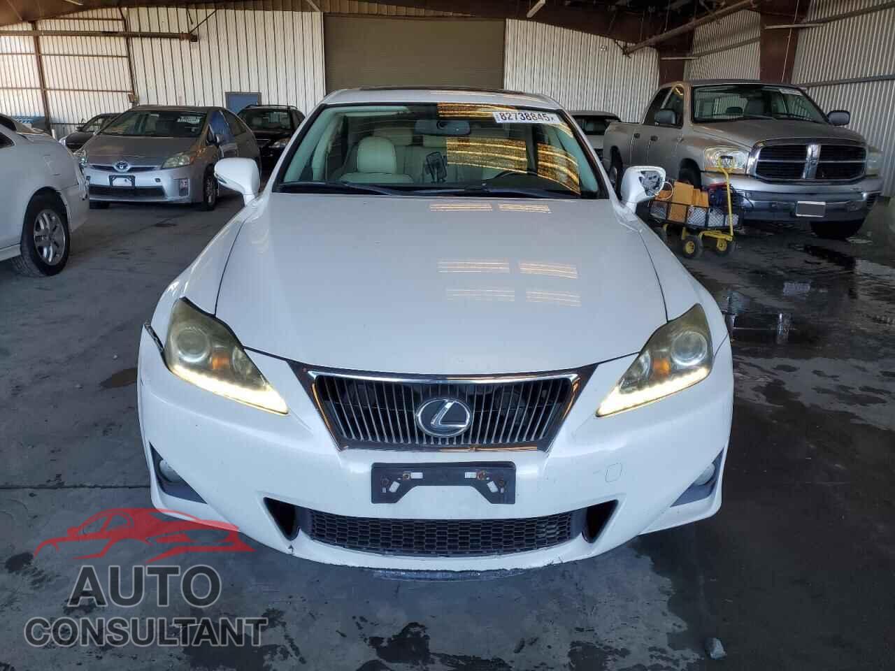 LEXUS IS 2012 - JTHBF5C22C5161232