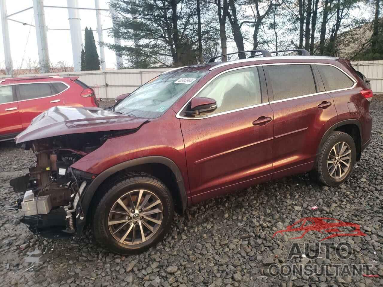 TOYOTA HIGHLANDER 2018 - 5TDJZRFH0JS912640