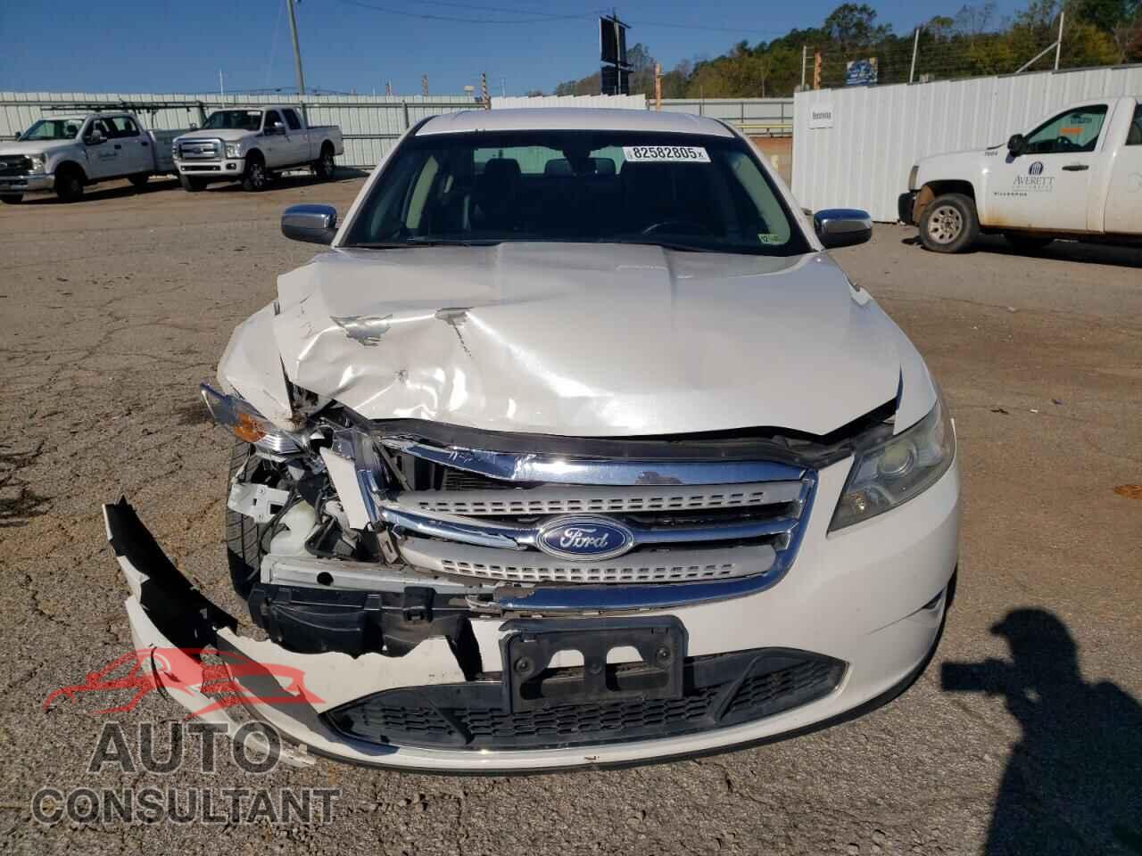FORD TAURUS 2011 - 1FAHP2FW5BG119863