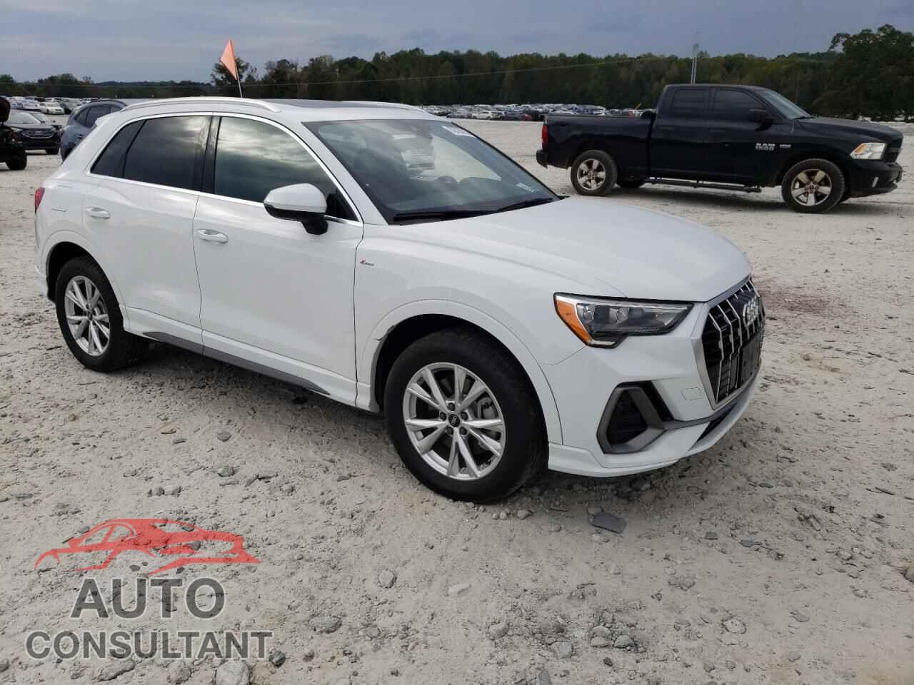 AUDI Q3 2022 - WA1DECF36N1139938