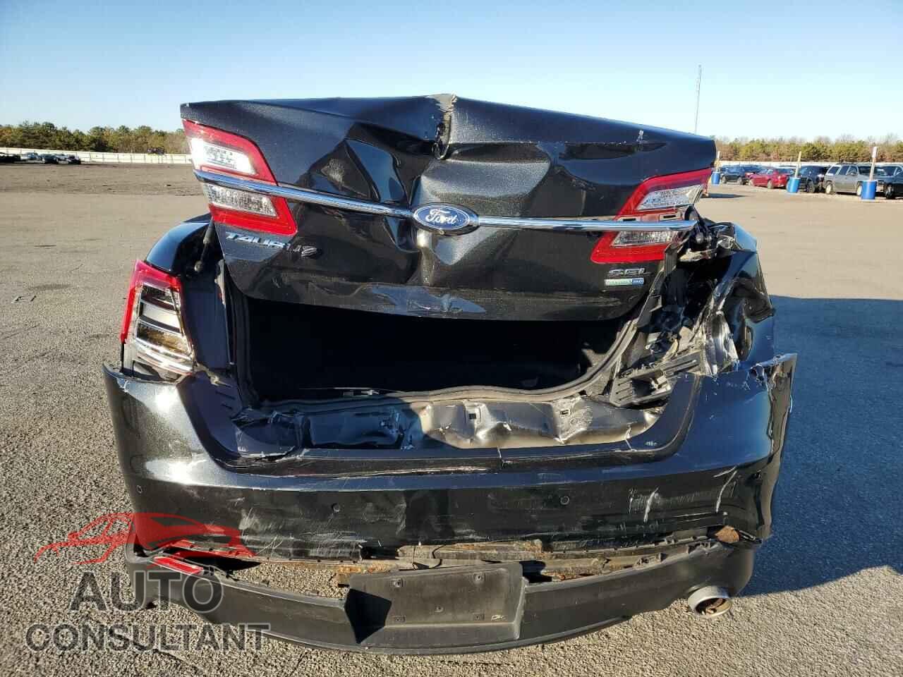 FORD TAURUS 2015 - 1FAHP2H83FG172176