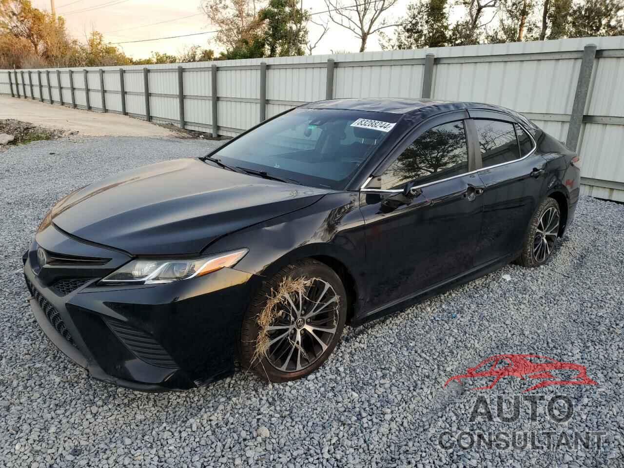 TOYOTA CAMRY 2018 - 4T1B11HK6JU575811