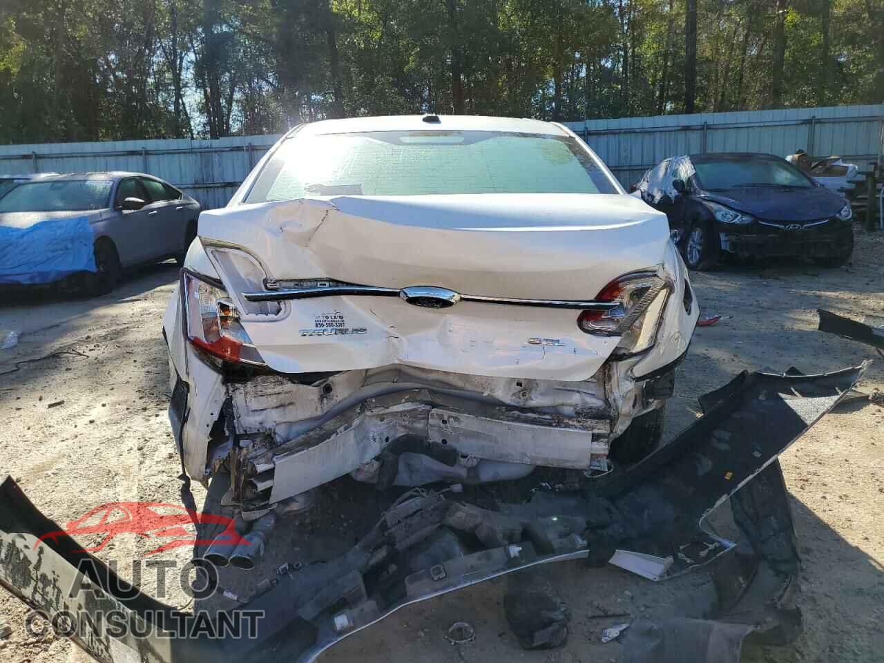FORD TAURUS 2011 - 1FAHP2EW3BG174197
