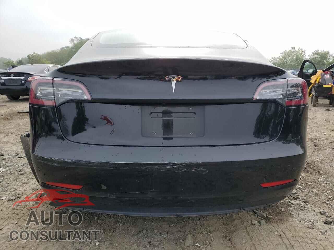 TESLA MODEL 3 2018 - 5YJ3E1EA8JF156313