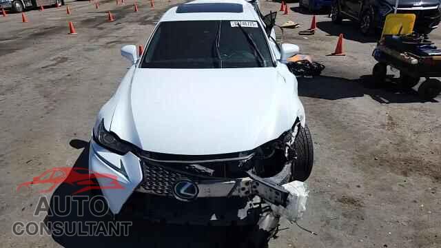 LEXUS IS 2017 - JTHBE1D24H5030742