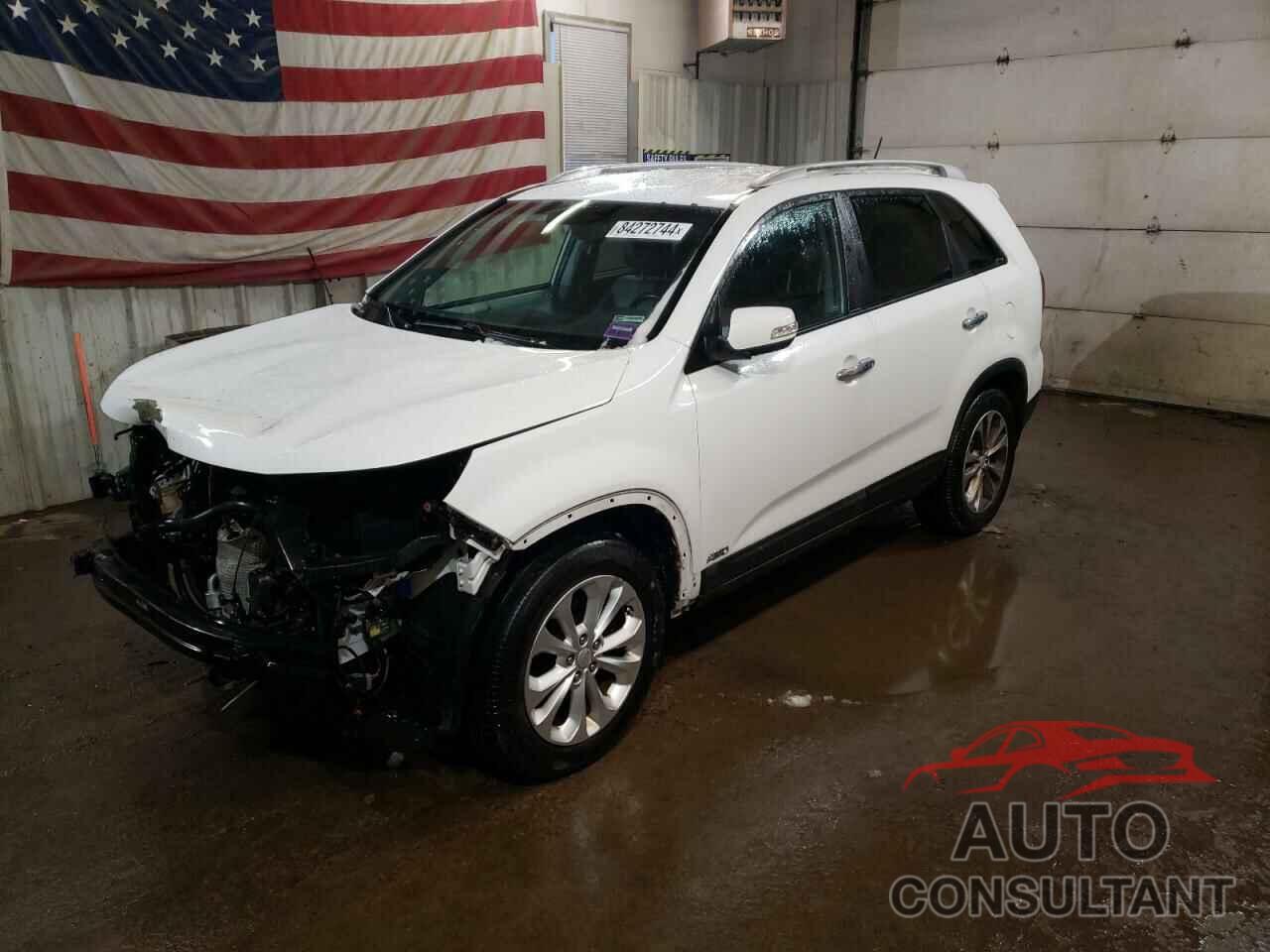 KIA SORENTO 2014 - 5XYKUDA77EG477199