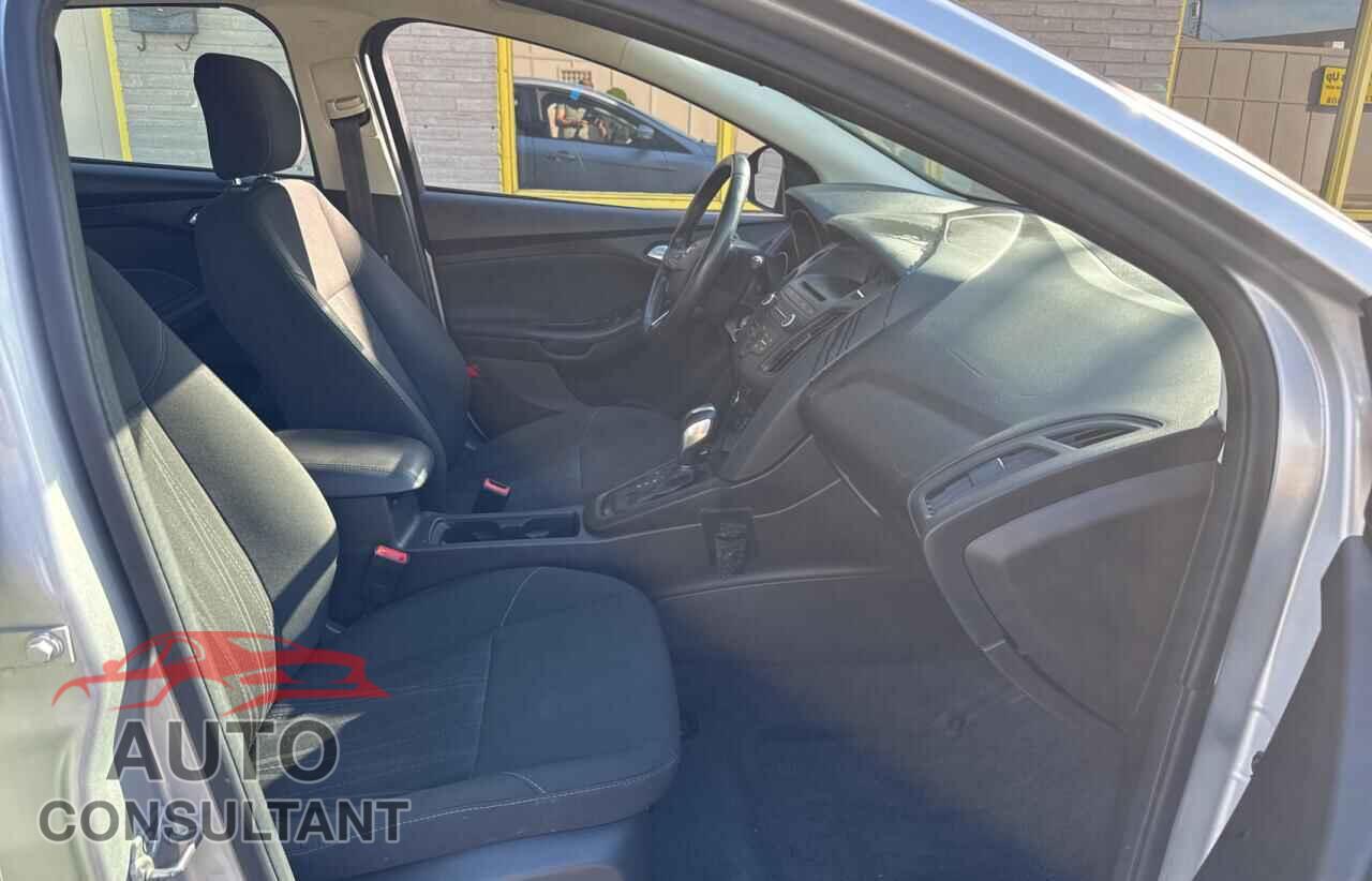 FORD FOCUS 2016 - 1FADP3KE3GL313078