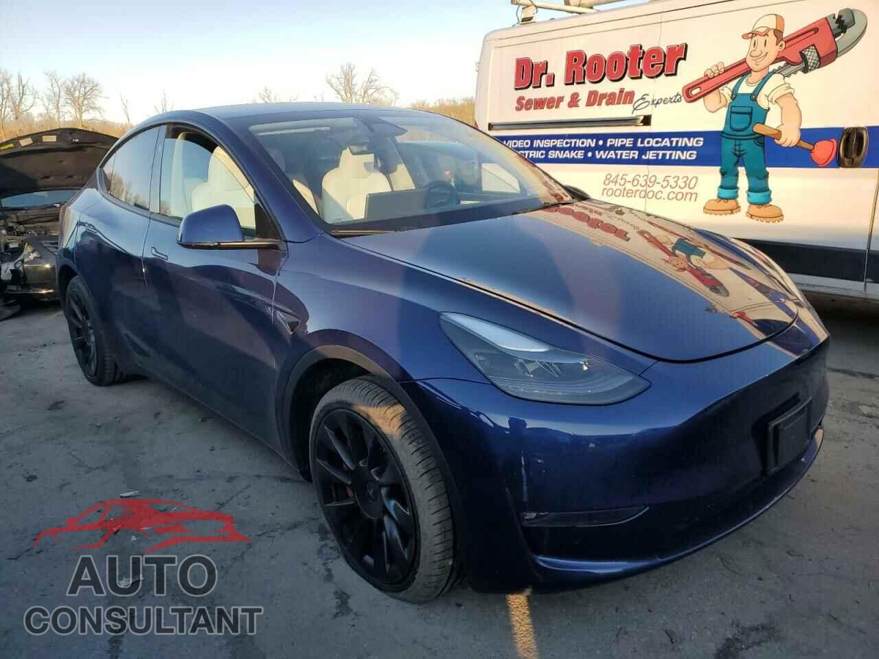 TESLA MODEL Y 2024 - 7SAYGAEE7RF152786