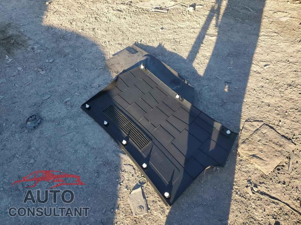 TESLA MODEL S 2024 - 5YJSA1E6XRF538664