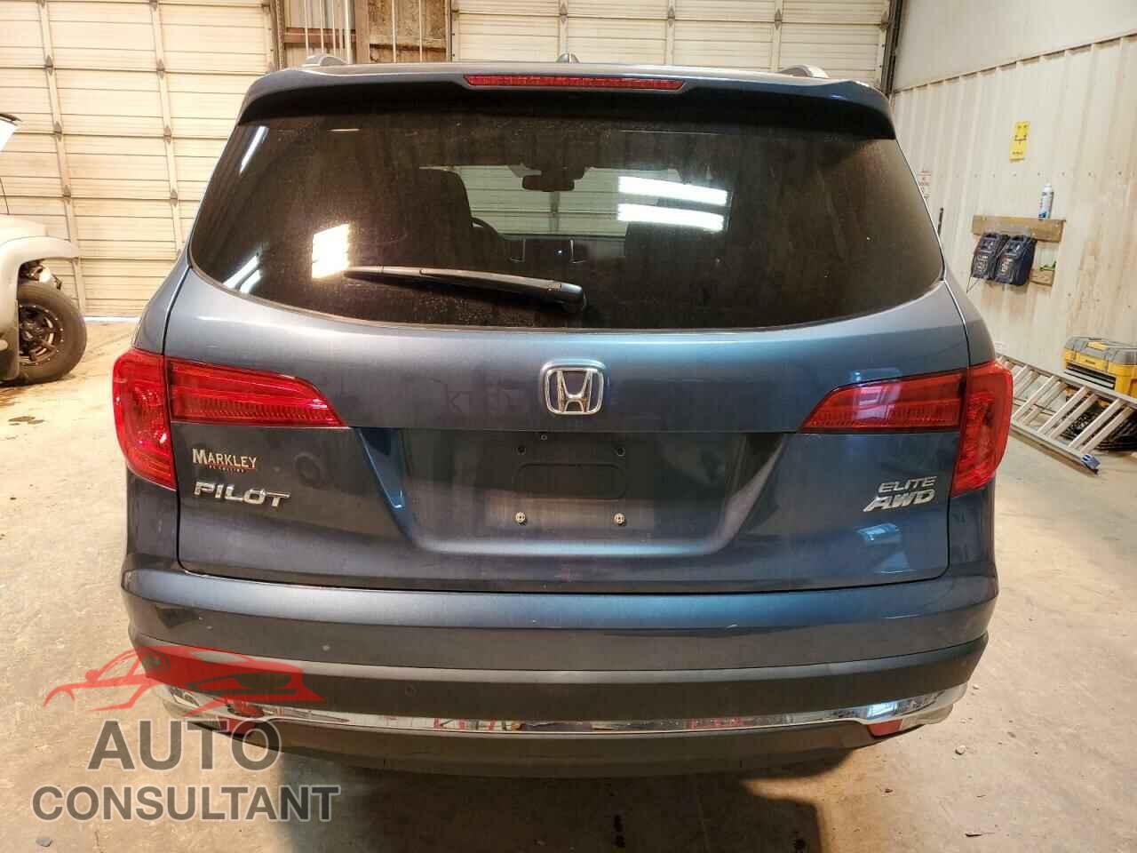 HONDA PILOT 2018 - 5FNYF6H00JB032636