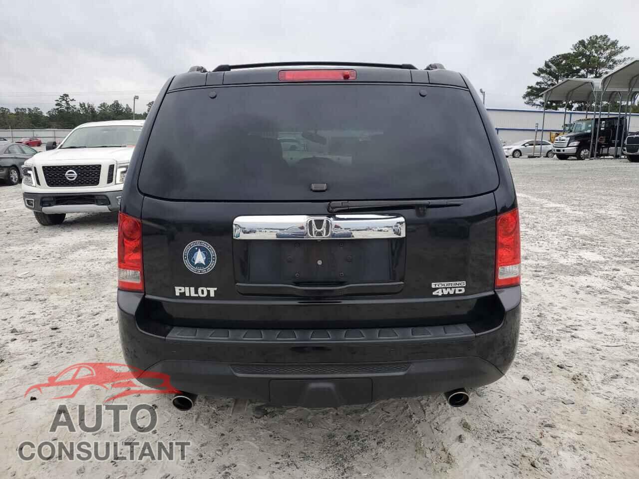 HONDA PILOT 2015 - 5FNYF4H9XFB030743