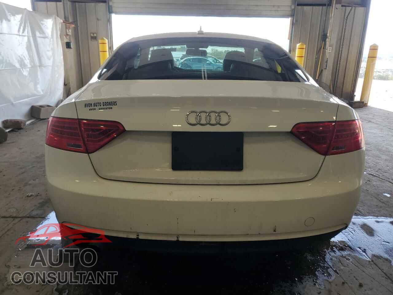 AUDI A5 2013 - WAUGFAFR9DA037456