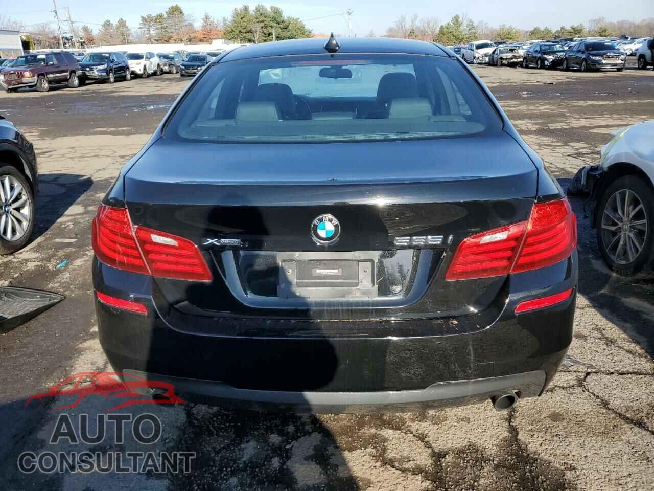 BMW 5 SERIES 2014 - WBA5B3C51ED538843