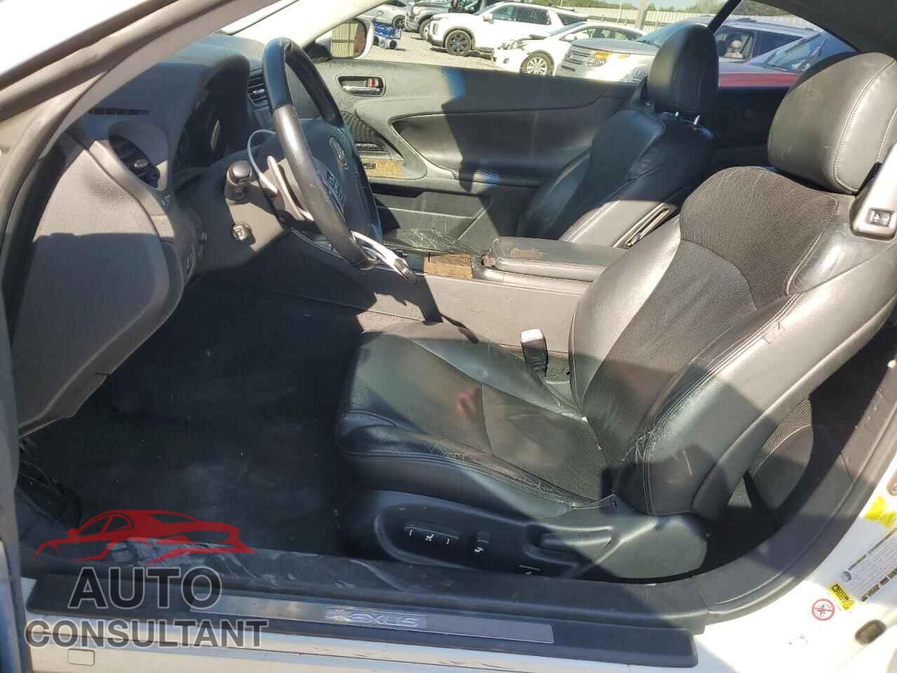 LEXUS IS 2012 - JTHFF2C25C2521479