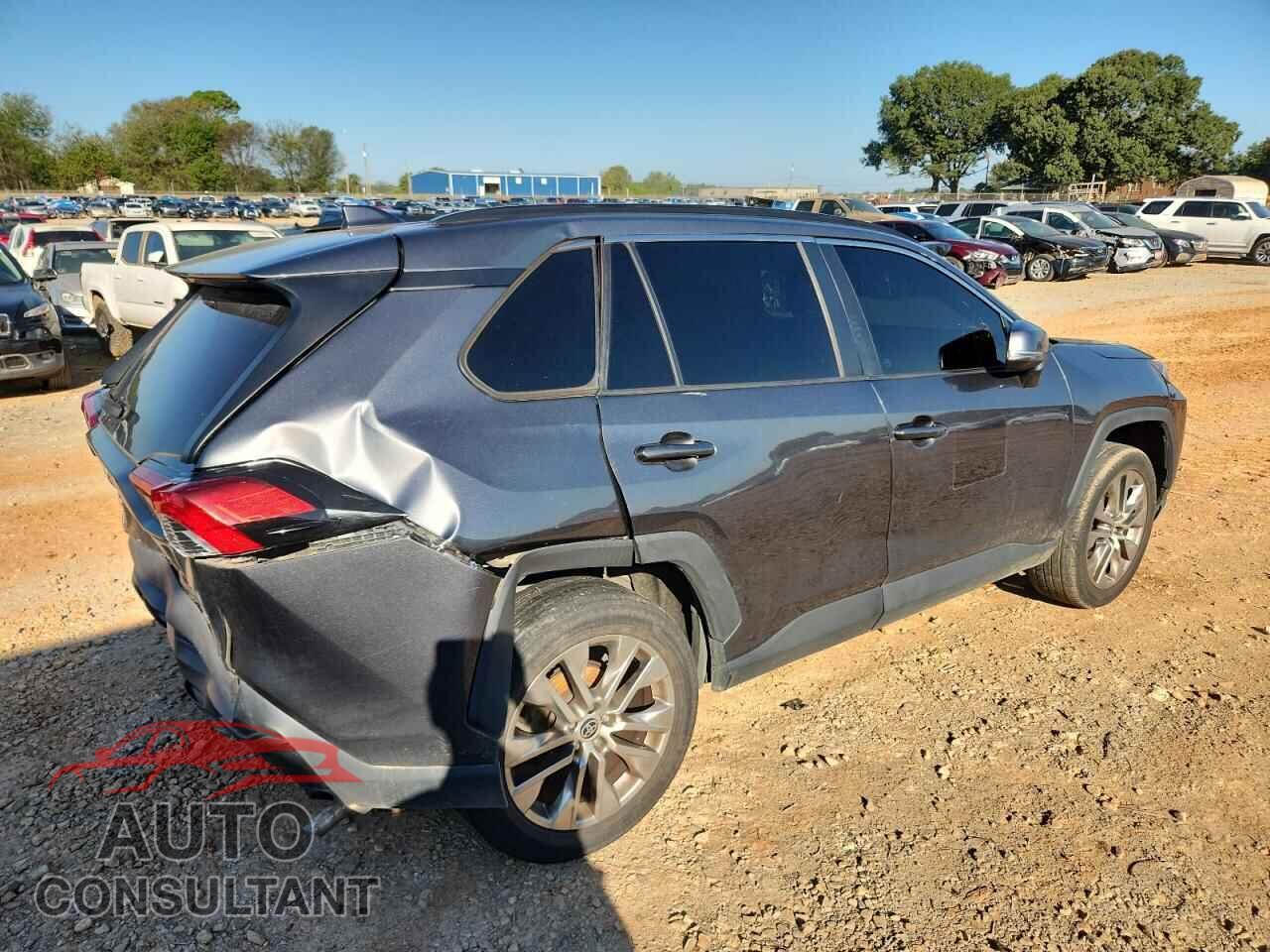 TOYOTA RAV4 2021 - 2T3C1RFV9MC121064