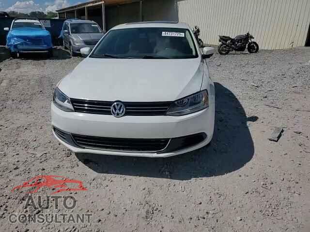 VOLKSWAGEN JETTA 2014 - 3VWLL7AJ5EM424294