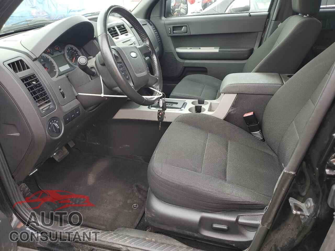 FORD ESCAPE 2010 - 1FMCU9DG5AKA78532