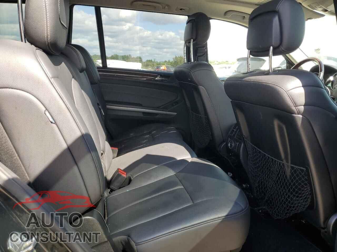 MERCEDES-BENZ GL-CLASS 2012 - 4JGBF2FE2CA768675