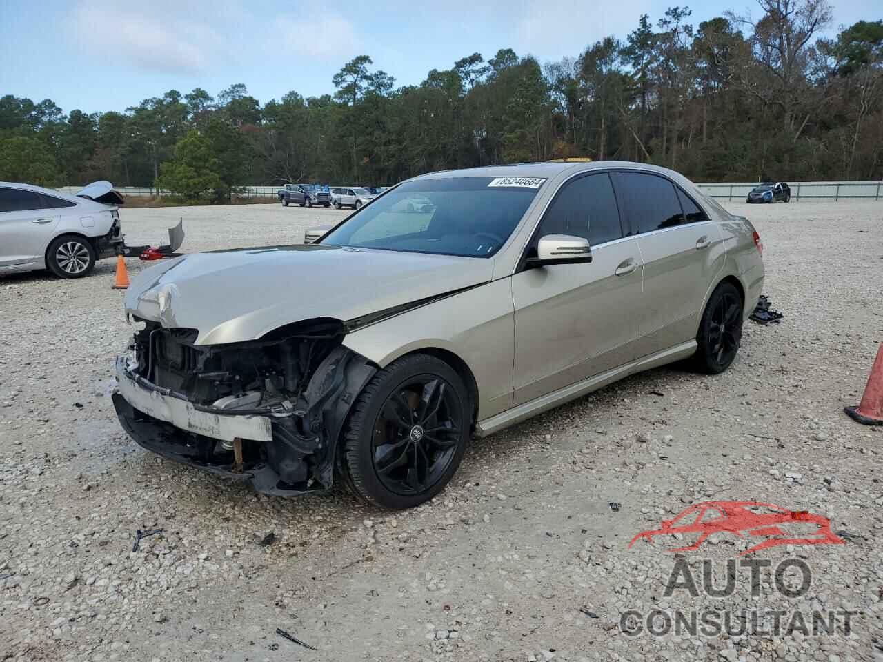 MERCEDES-BENZ E-CLASS 2011 - WDDHF8HB8BA366247