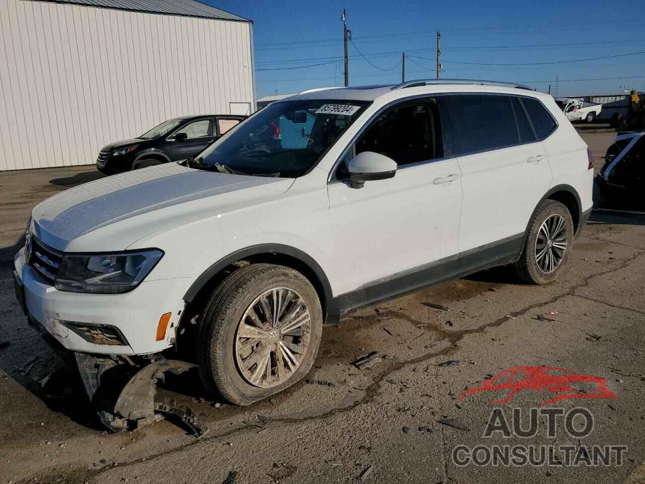VOLKSWAGEN TIGUAN 2018 - 3VV2B7AX0JM017033