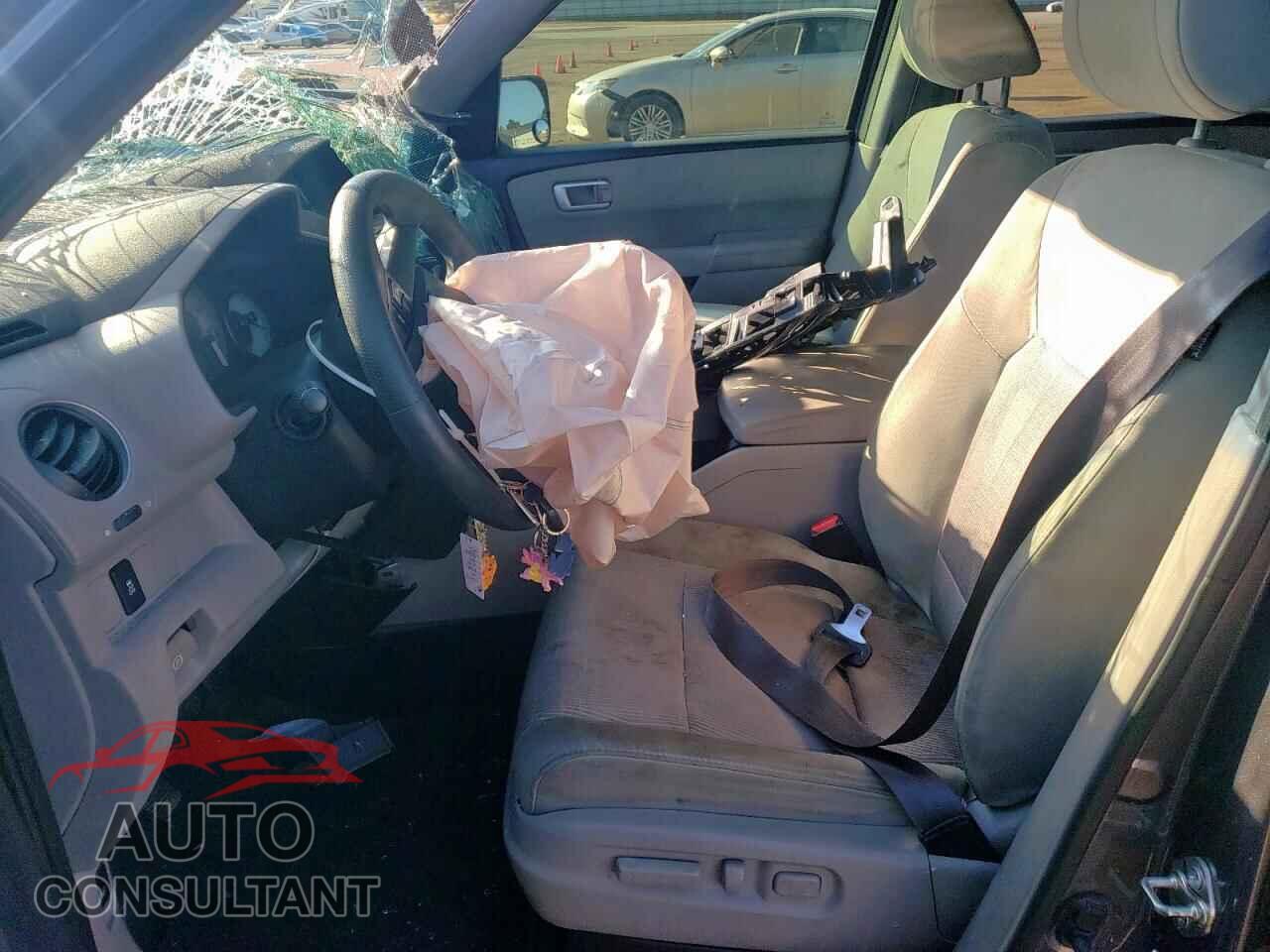 HONDA PILOT 2015 - 5FNYF3H4XFB002018