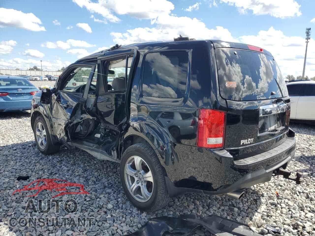 HONDA PILOT 2015 - 5FNYF3H56FB024008
