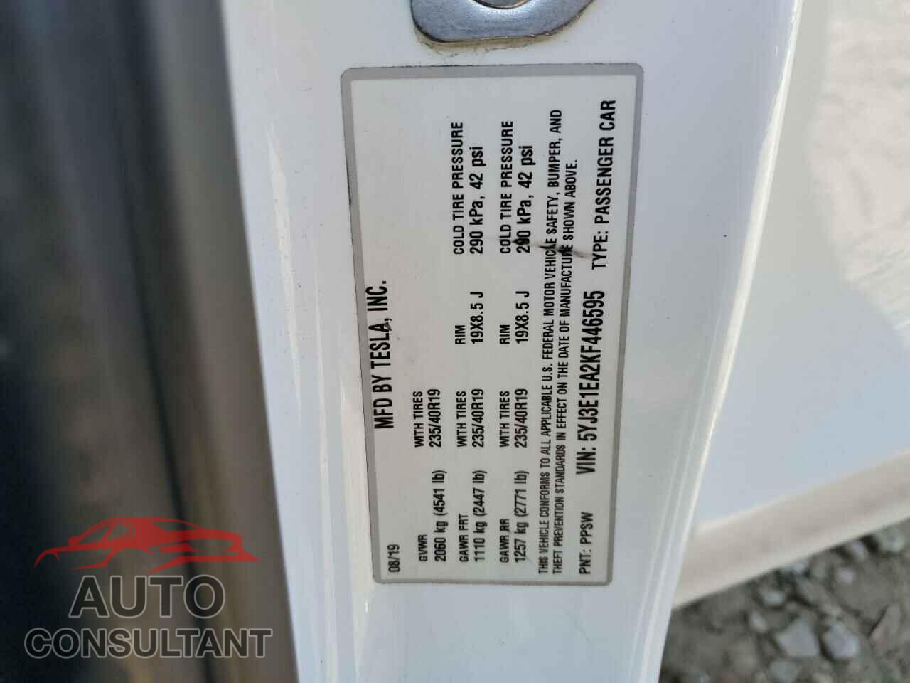 TESLA MODEL 3 2019 - 5YJ3E1EA2KF446595