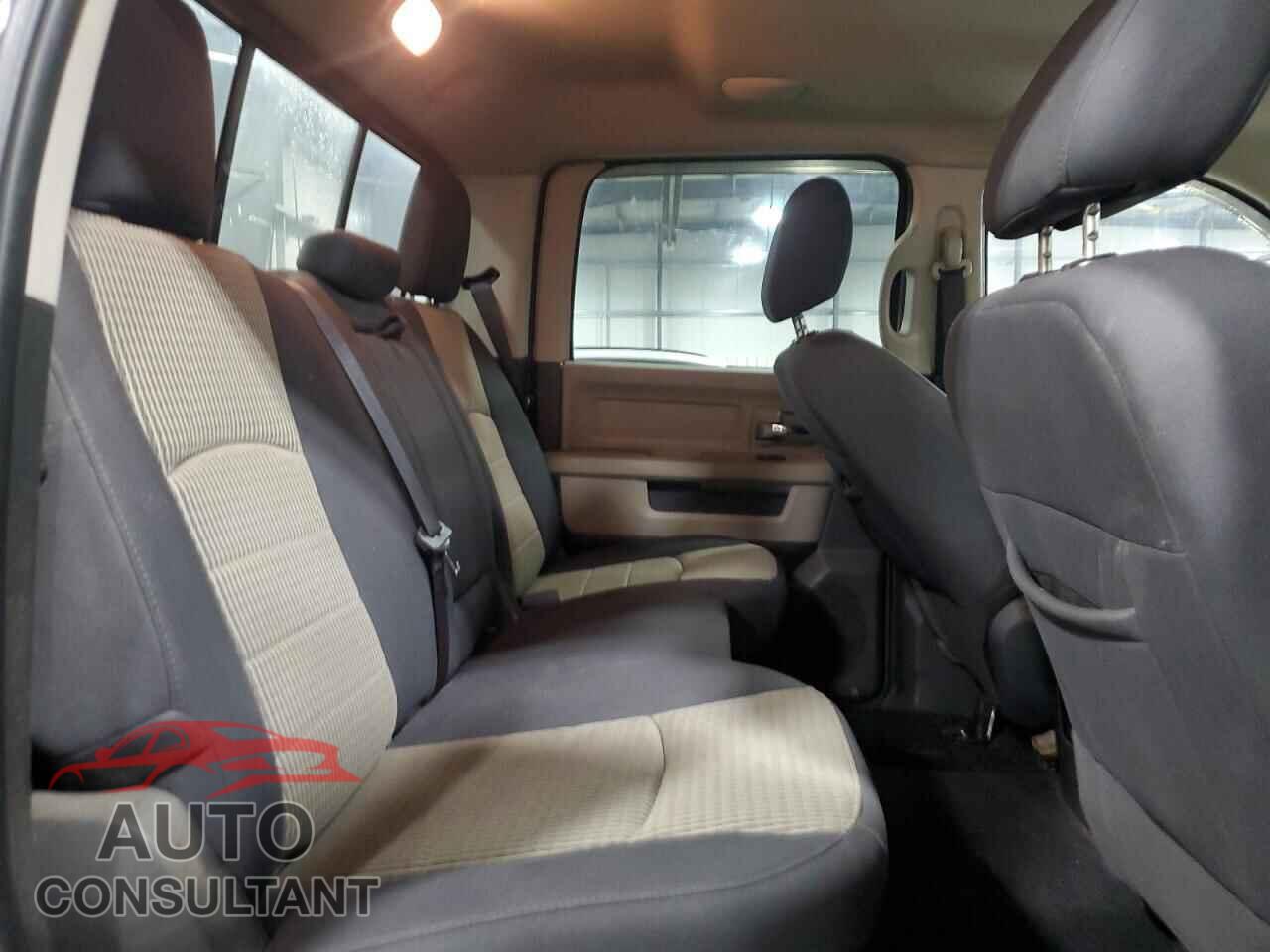 DODGE RAM 1500 2012 - 1C6RD7LT2CS119839