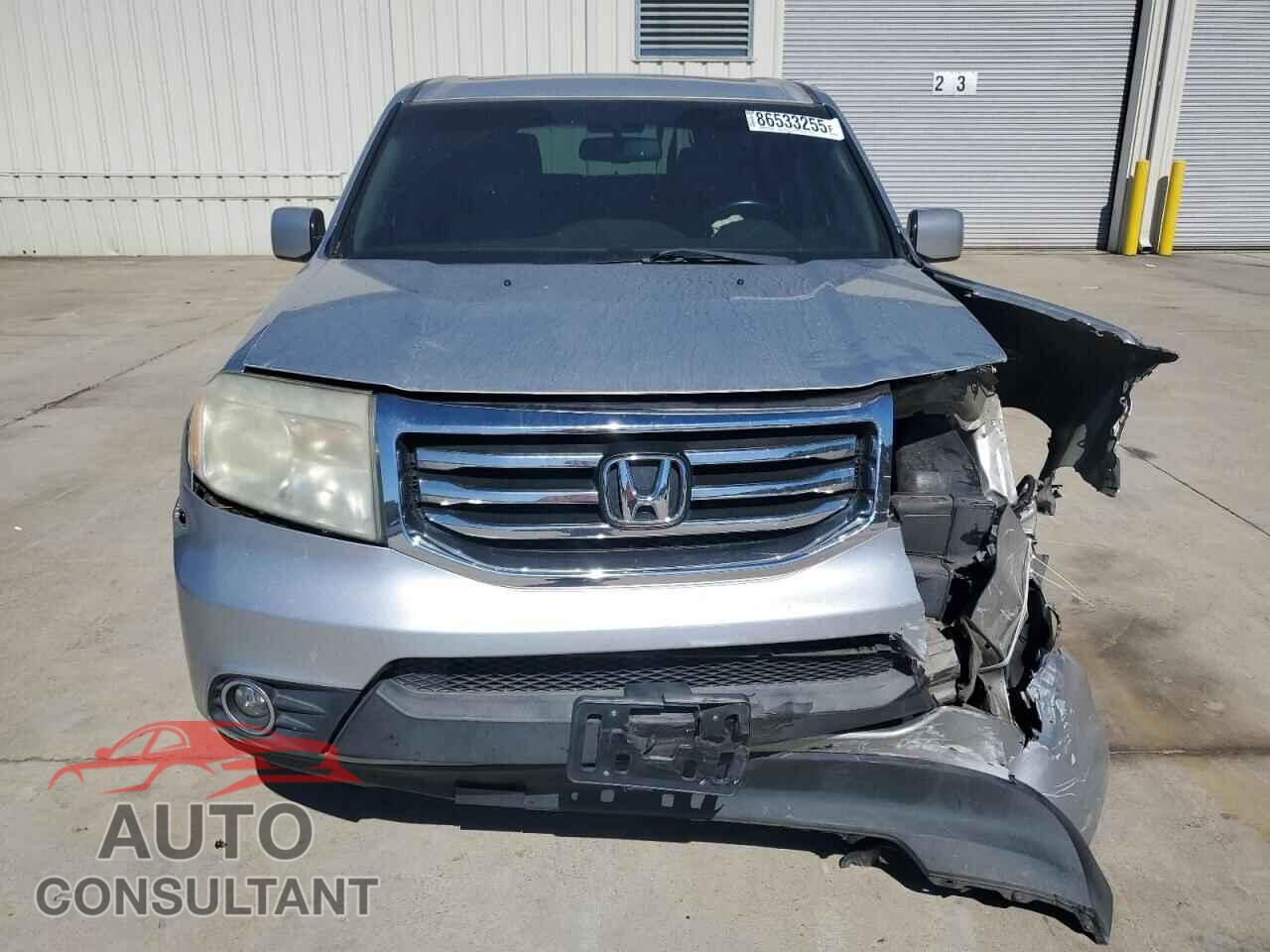 HONDA PILOT 2013 - 5FNYF3H68DB013677